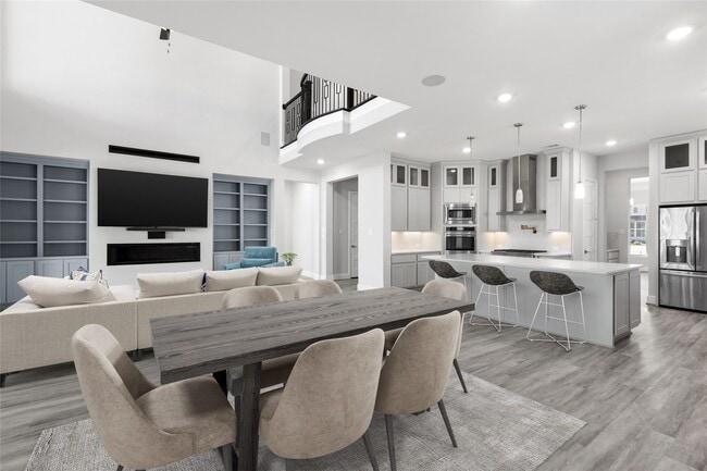 property at 4935 Grapevine Ln