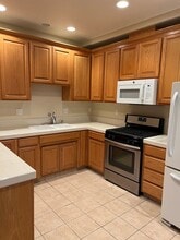 952 Cherry Ln in Los Banos, CA - Building Photo - Building Photo