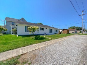 681 Maple Ave in Newark, OH - Foto de edificio - Building Photo