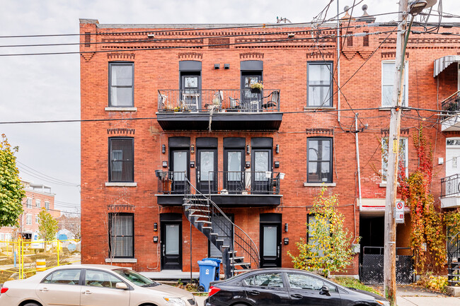 3926 Gertrude Rue in Verdun, QC - Building Photo - Building Photo