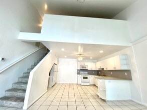 13960 Folkestone Cir in Wellington, FL - Building Photo - Building Photo