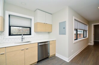 5710 N Hermitage Ave in Chicago, IL - Building Photo - Building Photo