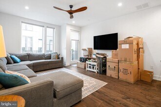 1757 Waterloo St in Philadelphia, PA - Building Photo - Building Photo