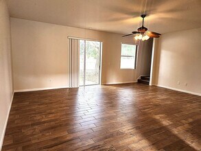 1991 Yellowfin Dr in Port Orange, FL - Foto de edificio - Building Photo