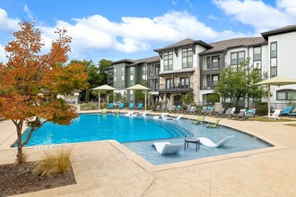 Bexley at Whitestone in Austin, TX - Foto de edificio - Building Photo