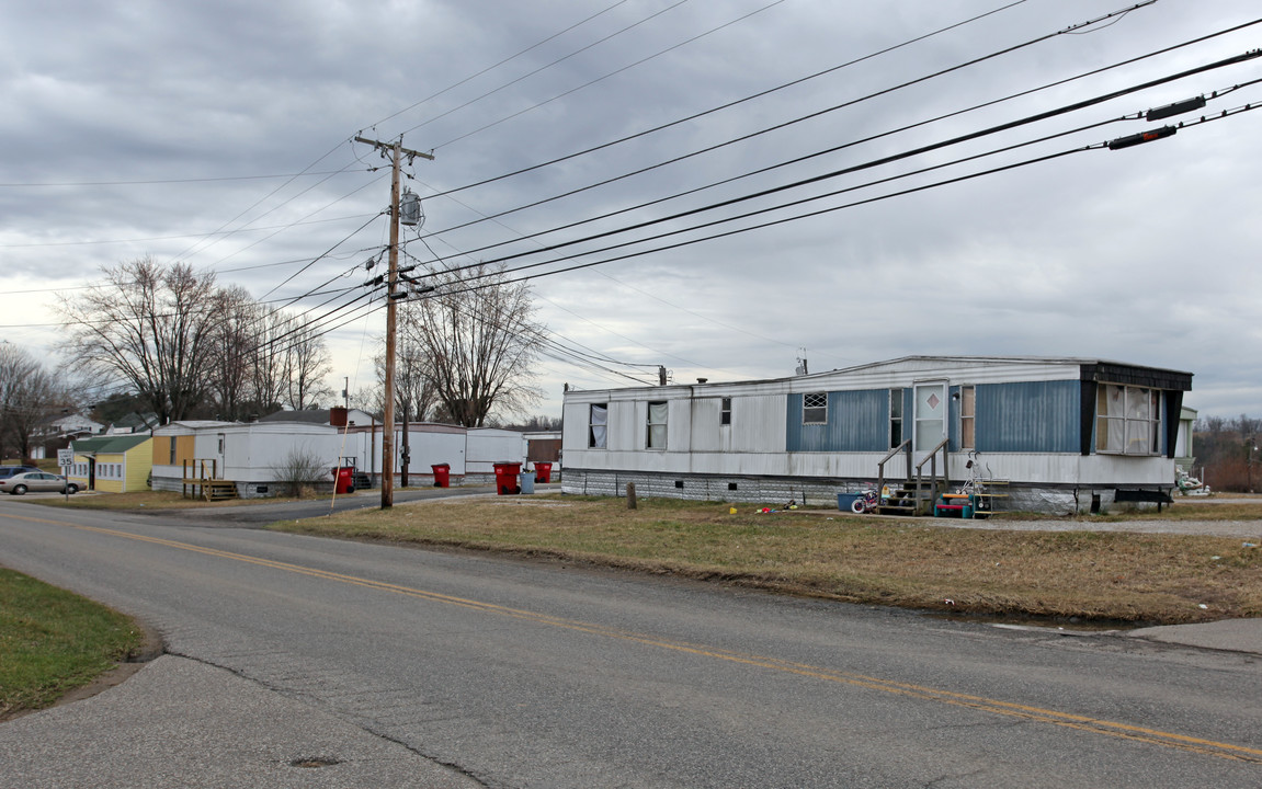 1620 Bellefonte Rd in Flatwoods, KY - Building Photo