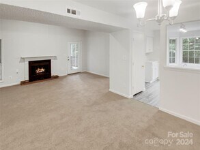 6003 Treetop Ct in Charlotte, NC - Building Photo - Building Photo