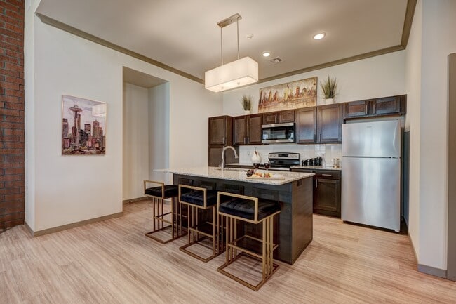 35 Degrees North Apartment Homes
