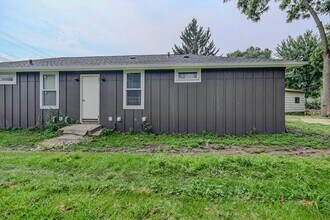 732 Mayfair Ave in Madison, WI - Building Photo - Building Photo