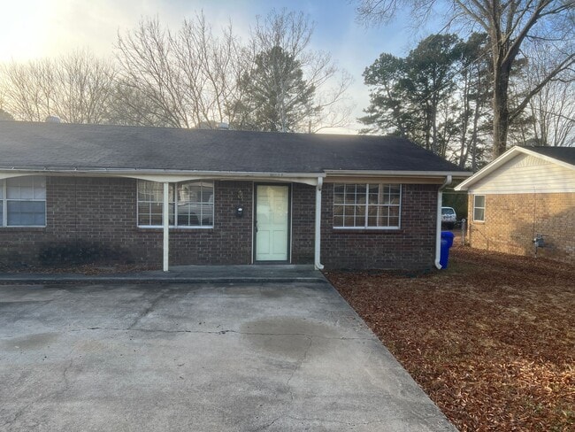 property at 2211 Lookout Ave