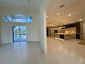 7686 La Corniche Cir in Boca Raton, FL - Building Photo - Building Photo