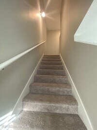 1053 Appleton St photo'