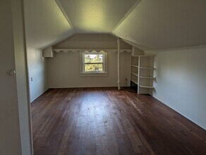 1637 Cleveland Ave in Mount Vernon, WA - Building Photo - Building Photo