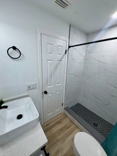 1001 S Dollins Ave in Orlando, FL - Building Photo - Building Photo