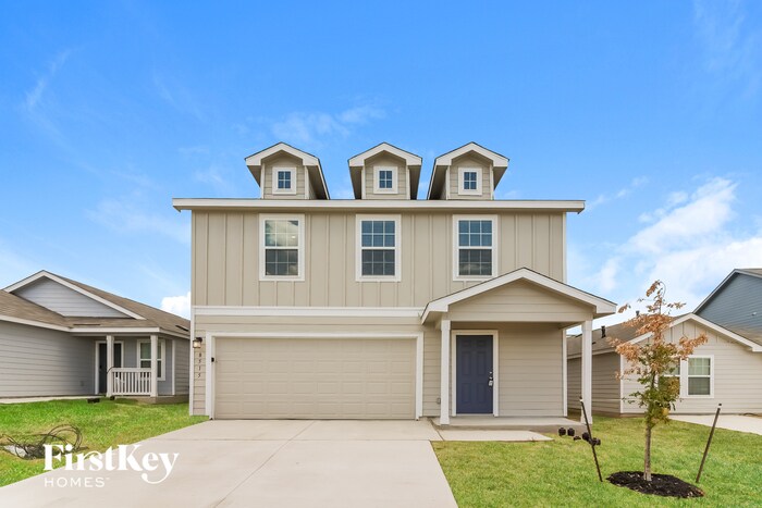 8515 Western Tanager in San Antonio, TX - Building Photo