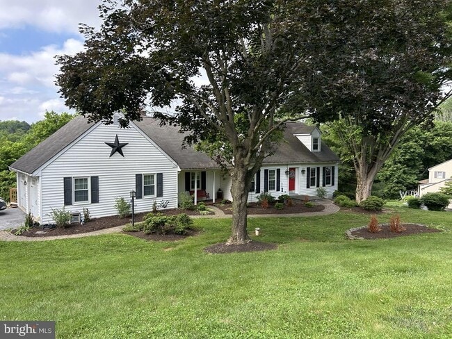 property at 975 Wind Song Rd
