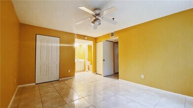 5580 NW 61st St, Unit 620 in Coconut Creek, FL - Building Photo - Building Photo