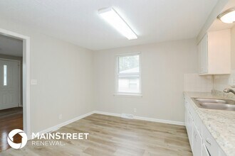 6925 N Hickory St in Kansas City, MO - Foto de edificio - Building Photo