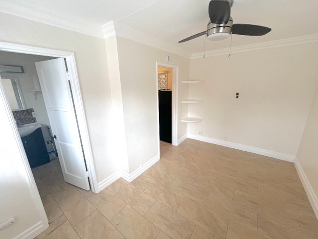 212 N Coast Hwy in Laguna Beach, CA - Building Photo - Building Photo