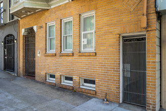 1261 Grove St in San Francisco, CA - Building Photo - Building Photo