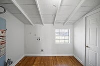 202 Sylvester Rd photo'