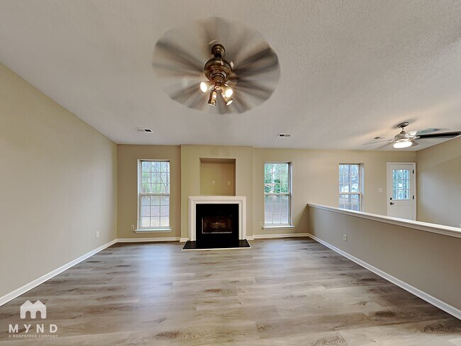 7307 Preakness Stakes Ln in Charlotte, NC - Building Photo - Building Photo