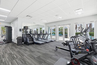 Eagle Walk Off-Campus Student Housing in Ft. Myers, FL - Building Photo - Building Photo