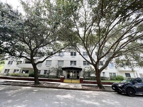 406 W Azeele St in Tampa, FL - Building Photo - Building Photo