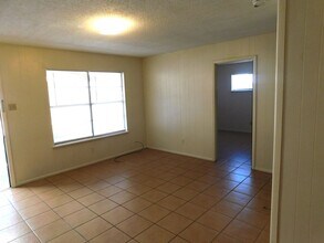 123 Catherine St in Del Rio, TX - Building Photo - Building Photo