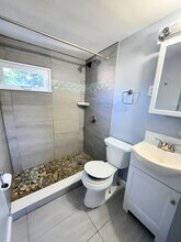 8 Stoney Beach Rd in Hull, MA - Building Photo - Building Photo