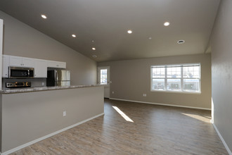 Chapel Hill Apartments in Green Bay, WI - Building Photo - Interior Photo