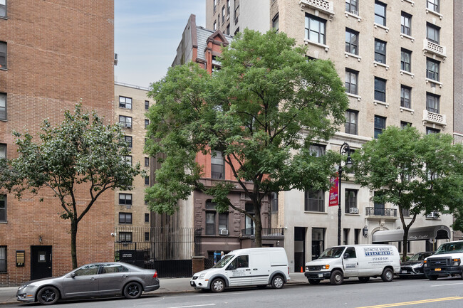 72 E 86th St in New York, NY - Building Photo - Building Photo