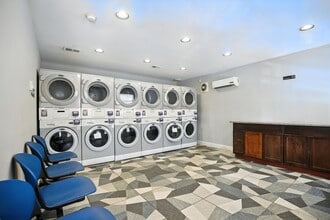 Northbrook Apartments in Philadelphia, PA - Building Photo - Building Photo