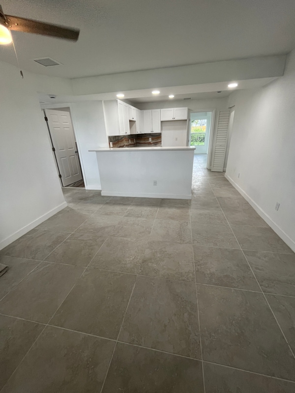 957 Lewis Dr in Riviera Beach, FL - Building Photo - Building Photo