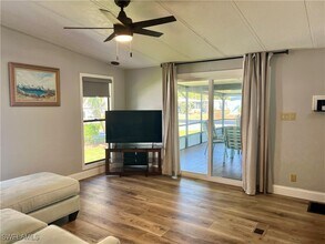 10251 Wales Loop in Bonita Springs, FL - Building Photo - Building Photo