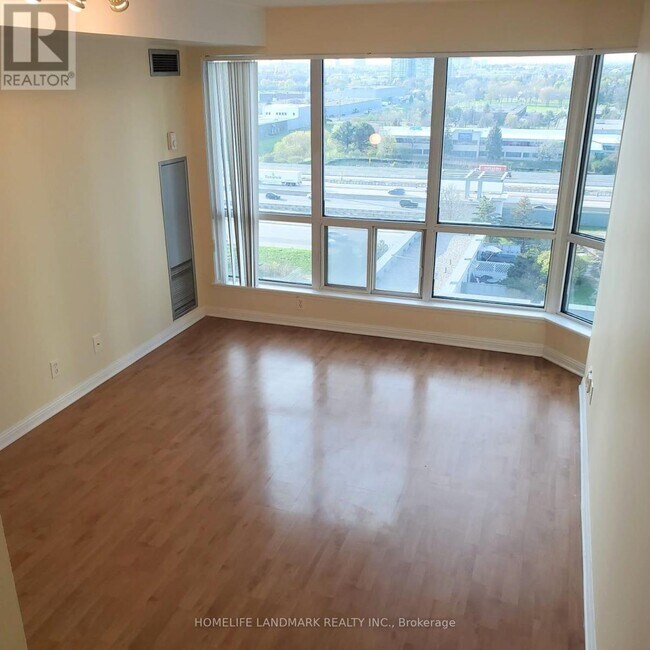 property at 8 Lee Centre Dr