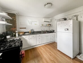 46 Ashe St in Charleston, SC - Building Photo - Building Photo
