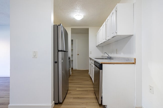 Applewood Village in Calgary, AB - Building Photo - Interior Photo