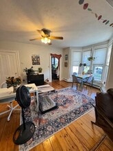 124 Wood St in Bristol, RI - Building Photo - Building Photo