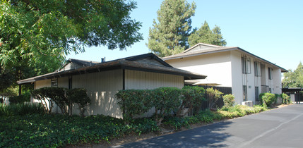 1972 Desert in Walnut Creek, CA - Building Photo - Building Photo