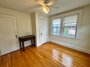 35 Flett Rd in Belmont, MA - Building Photo - Building Photo