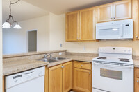 Heritage Estates Senior Apartments in Livermore, CA - Building Photo - Interior Photo