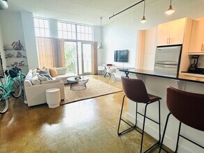 180 NE 4th Ave, Unit 406 in Delray Beach, FL - Building Photo - Building Photo