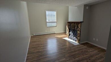 857 Kerns Dr NE in Bolivar, OH - Building Photo - Building Photo