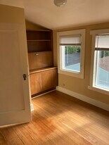1909 Cedar St in Forest Grove, OR - Building Photo