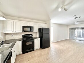 4 Marabou Pl in Spring, TX - Building Photo - Building Photo