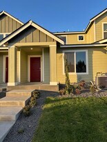 94 E Spirea Ln in Hayden, ID - Building Photo