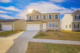 5321 Karst Cir in Ashville, OH - Building Photo