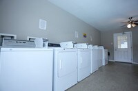 Summer Lodge Apartments - 6