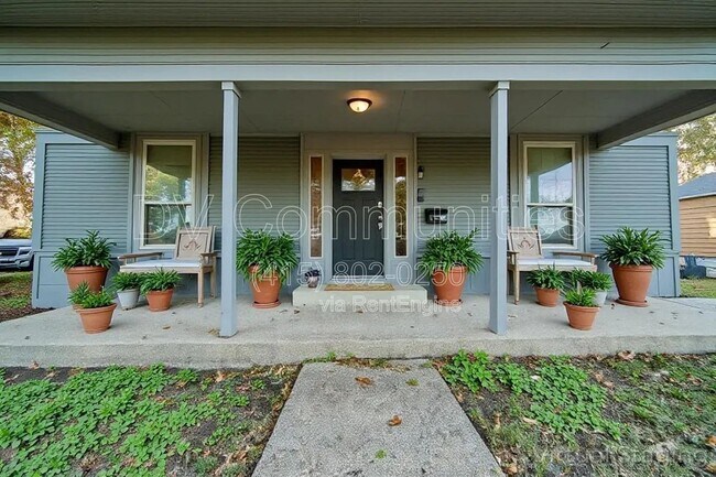 606 E Brin St in Terrell, TX - Building Photo - Building Photo